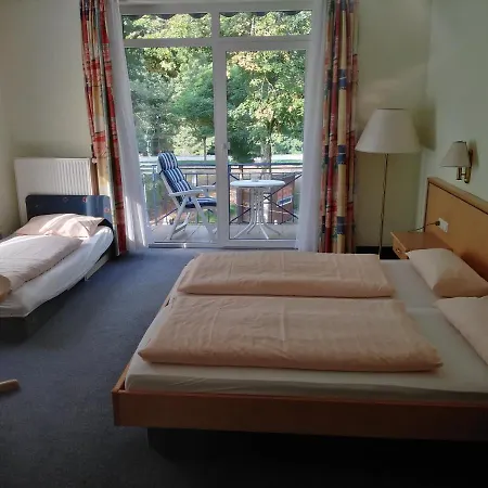 Kurparkhotel Kleinod ゲストハウス バート・キッシンゲン