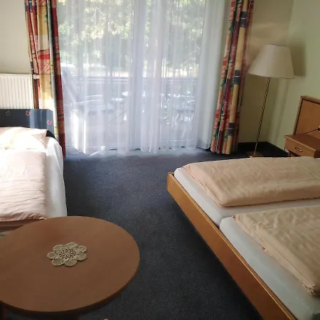 ゲストハウス Kurparkhotel Kleinod バート・キッシンゲン