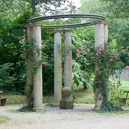 Konukevi Kurparkhotel Kleinod
