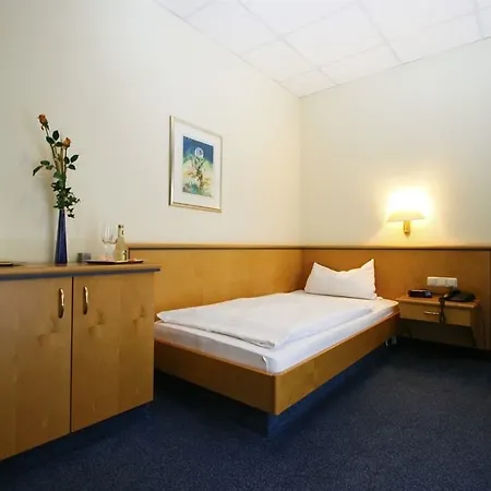 Kurparkhotel Kleinod Guest house